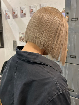 Rumor　ハイトーン ブロンドカラー ミルクティーベージュ