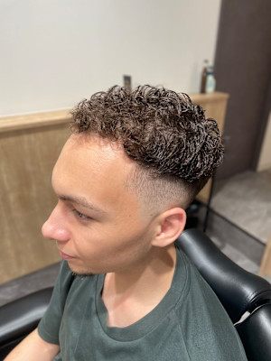 スキンフェード×プードルパーマ