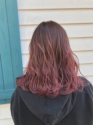 ピンクブラウン