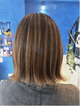 ウィービング × ベージュカラー