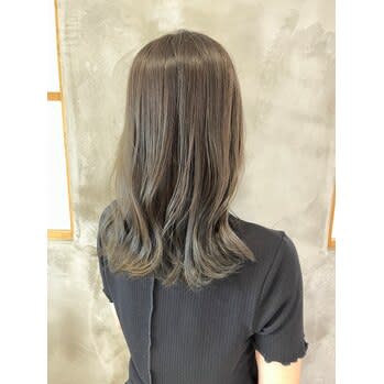 オリーブグレージュ【acala吉祥寺】