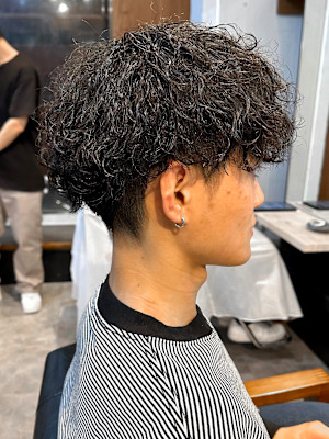 【IRIE 赤坂】波巻きスパイラルパーマ