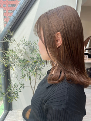 大人っぽい鎖骨ボブ