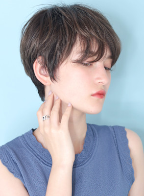 40代50代似合わせ小顔美髪シアーカラーカールショート