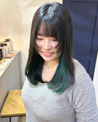 インナーカラーブリーチグリーンダブルカラー