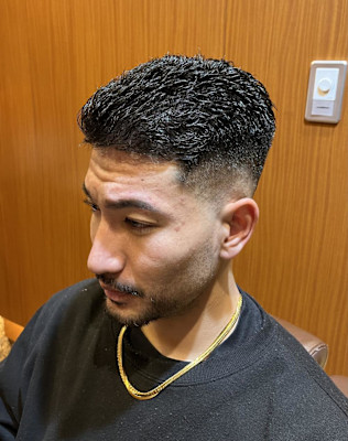 銀座　理容室　スキンフェード　アイロンパーマ