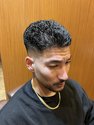 銀座　理容室　スキンフェード　アイロンパーマ