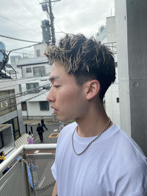 ウルフアッシュブラックカルマパーマベリーショート