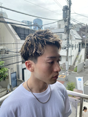 ウルフアッシュブラックカルマパーマベリーショート