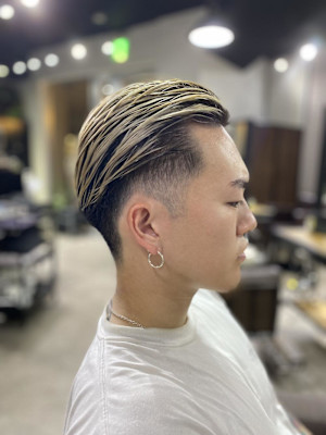 ウルフアッシュブラックカルマパーマベリーショート