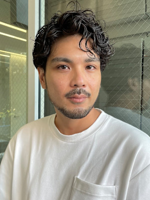 大人センターパートパーマスタイル