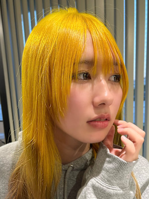 ハイトーンイエローデザインカラー