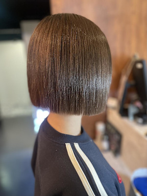 切りっぱなしボブ