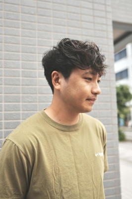 メンズスペインカールツーブロック刈り上げ