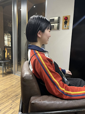 ミルクティーベージュ　グレージュ　タッセルボブ