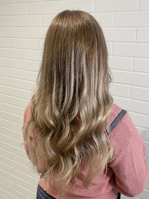 プラチナ毛質のハイトーン