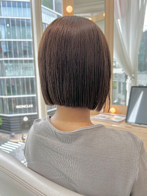 【イルミナ】明るめベージュ×タッセルボブ