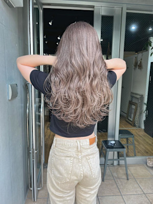 ミルクティーベージュ　グレージュ　ピンクベージュ　ピンク