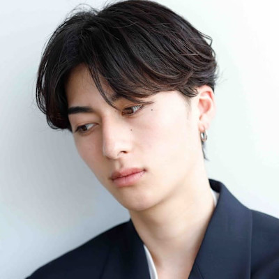 センター分けマッシュ　