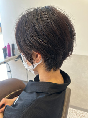 毛流れショートボブ