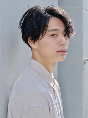 センターパート/カルマパーマ/アッシュブラック