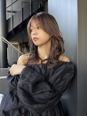 ミルクティーベージュ　グレージュ　ピンクベージュ　ピンク