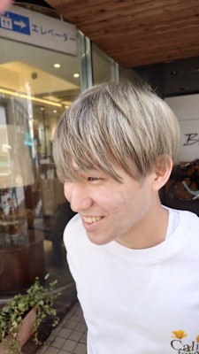 爽やかマッシュショート　ツーブロック　流行