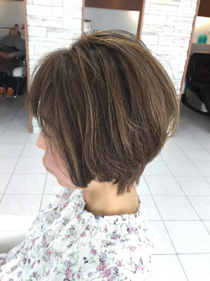 ハイライト×ショートボブ