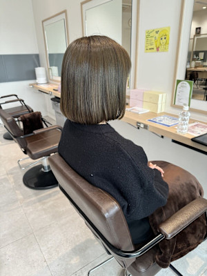 おさまりやすい長めボブ