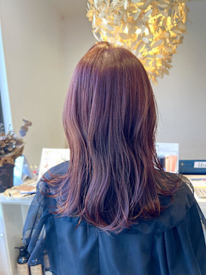 ピンクカラー×ミディアムレイヤー