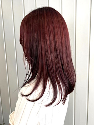 レッド系カラー　レイヤーカット　ブリーチなしダブルカラー