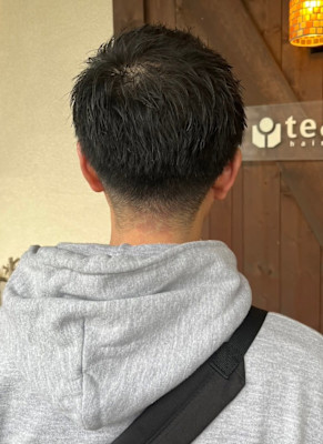 刈り上げショート　ビジネススタイル　メンズショートヘア