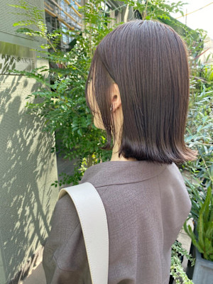 外ハネ　グレージュ