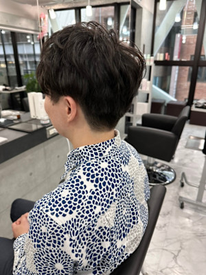 東銀座/アッシュ/ブラック/カルマパーマ/ベリーショート