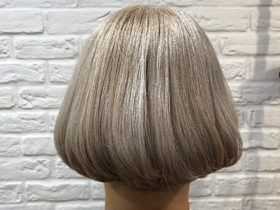 ボブ／白髪ぼかし／グレーカラー