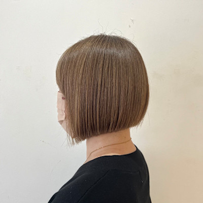 ぱつっと前下がりボブ♪