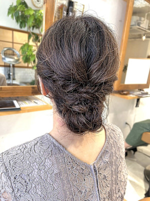 ROYセミロング/大人シニヨン・パーティーヘアアレンジ