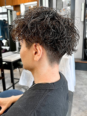 【IRIE 赤坂】波巻きスパイラルパーマ