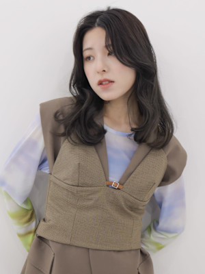 アッシュブラック/ゆるふわカール/センターパート