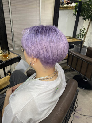 外国人風バレイヤージュ　ハイライトカラー　アッシュベージュ