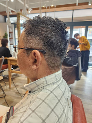 夏におすすめ短髪ヘアー