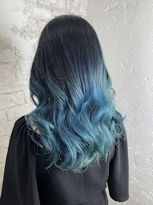 ブルーグラデーションカラー成増地下鉄成増大山