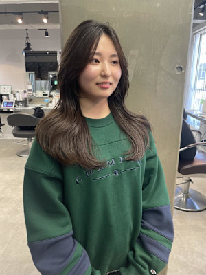 miu&清水大誠　レイヤーカット　韓国ヘア