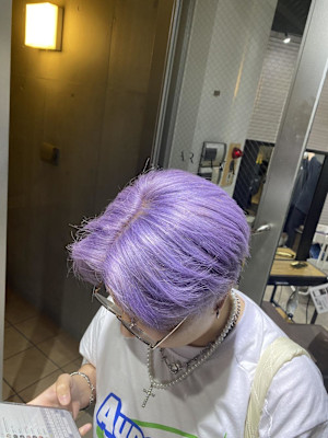 外国人風バレイヤージュ　ハイライトカラー　アッシュベージュ