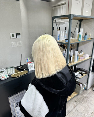 ホワイトブロンドハイトーンボブ成増地下鉄成増大山