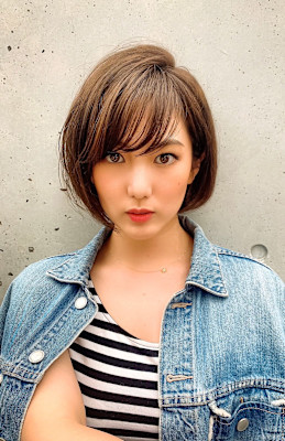 ショートボブ