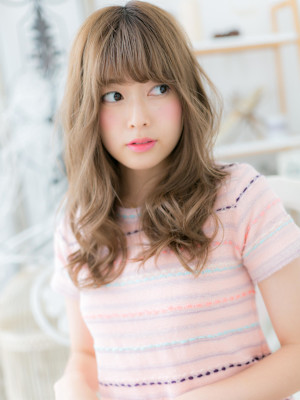 斜めバング大人かわいい韓国風ラフニュアンス　カーキベージュ