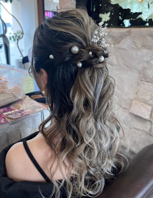 お呼ばれハーフアップ