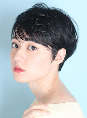 40代50代似合わせ小顔美髪シアーカラーカールショート