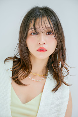 シースルーバングレイヤーベージュ